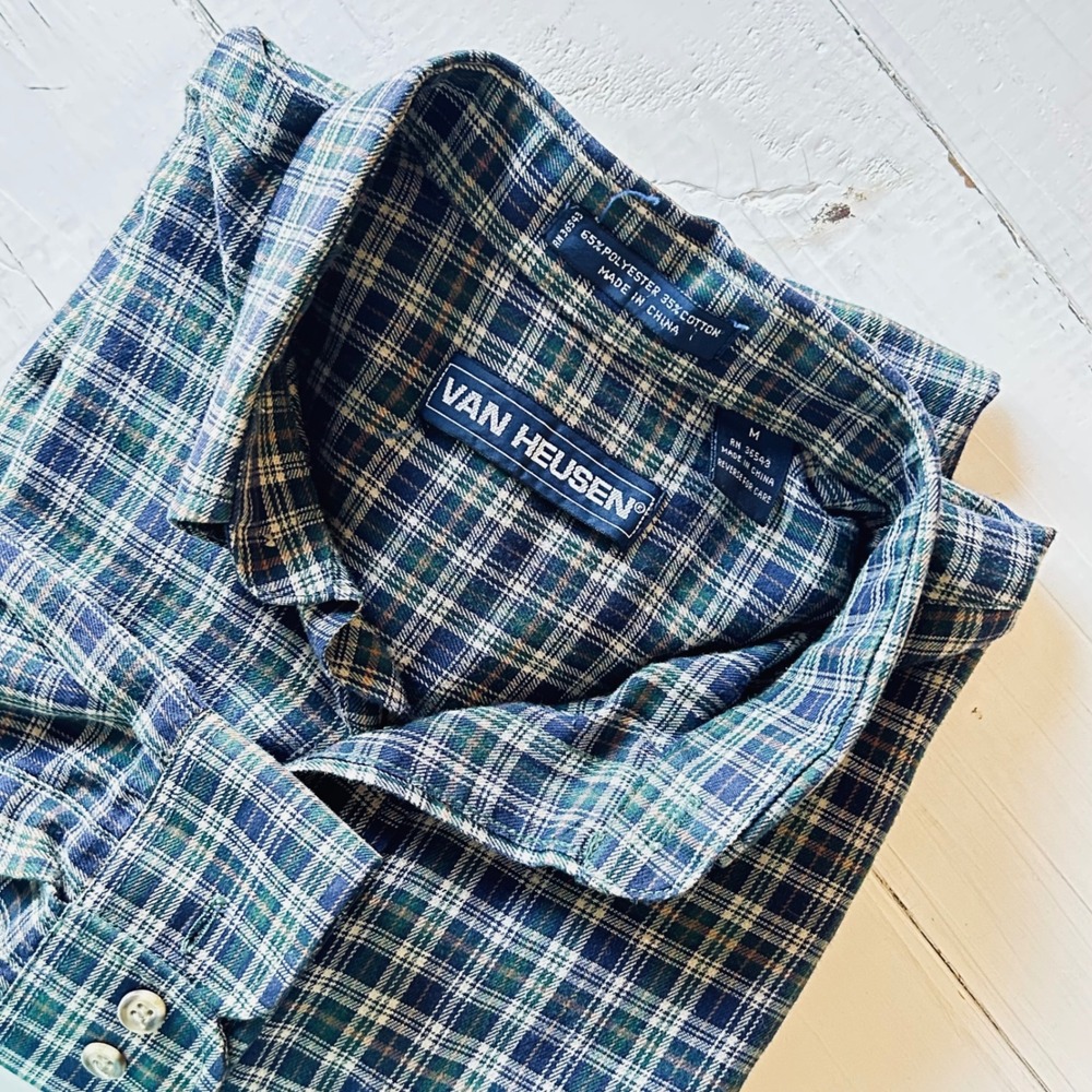 Mens Van Heusen Plaid Button Up Shirt Long Sleeve Casual Button Down Size Medium